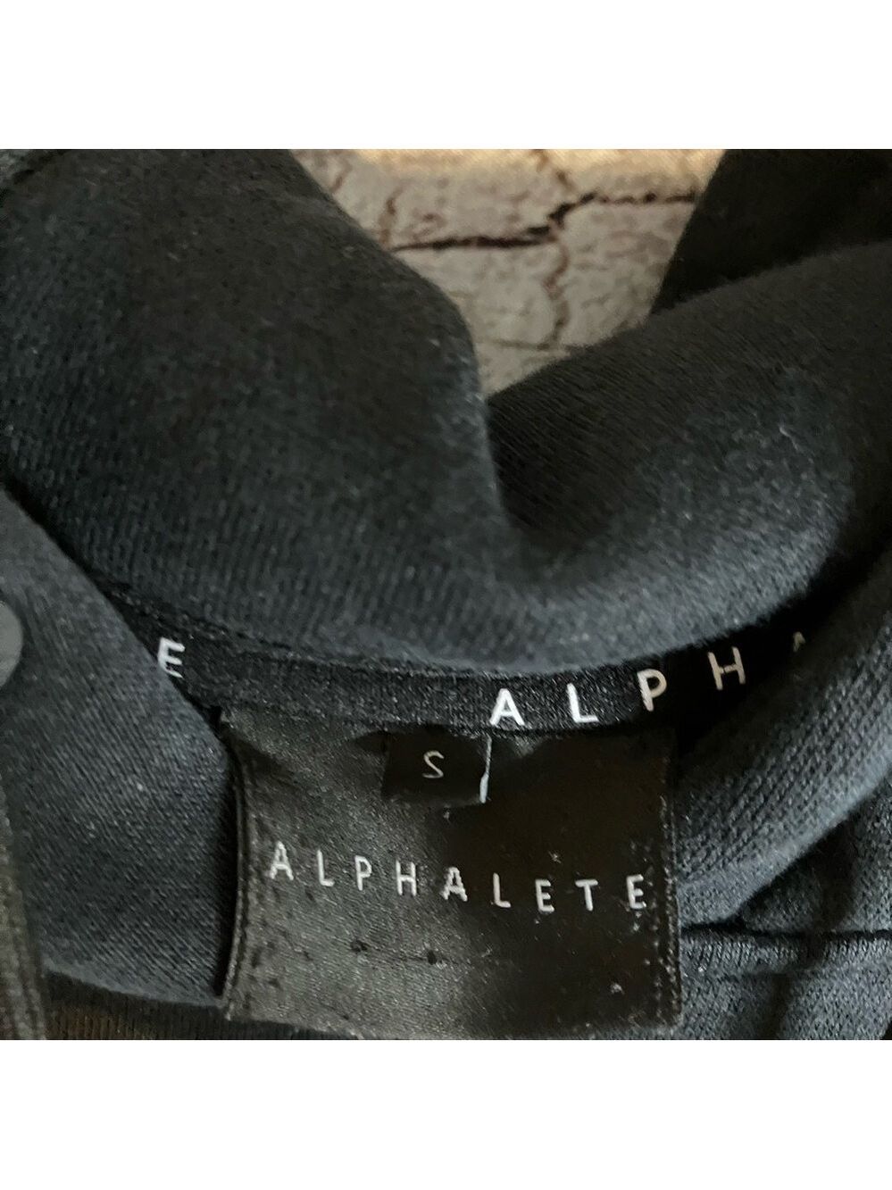 Alphalete Logo Embossed Hoodie In Black - Picture 8 of 9